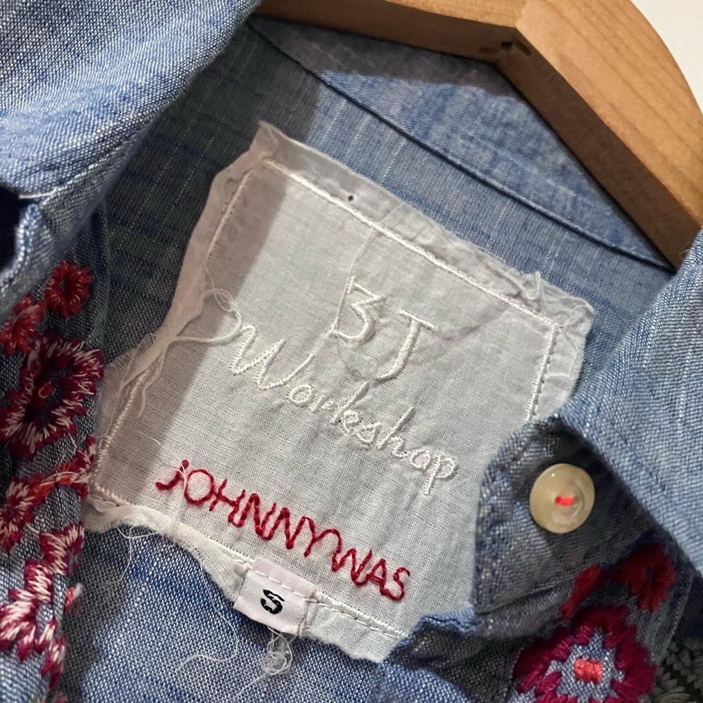 Johnny Was Cotton Chambray Button Down Embroidered Dress Size Small - Picture 2 of 9